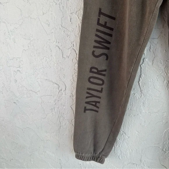 TAYLOR SWIFT Sweatpants Women Large Logo Spellout Pocket - Picture 5 of 11